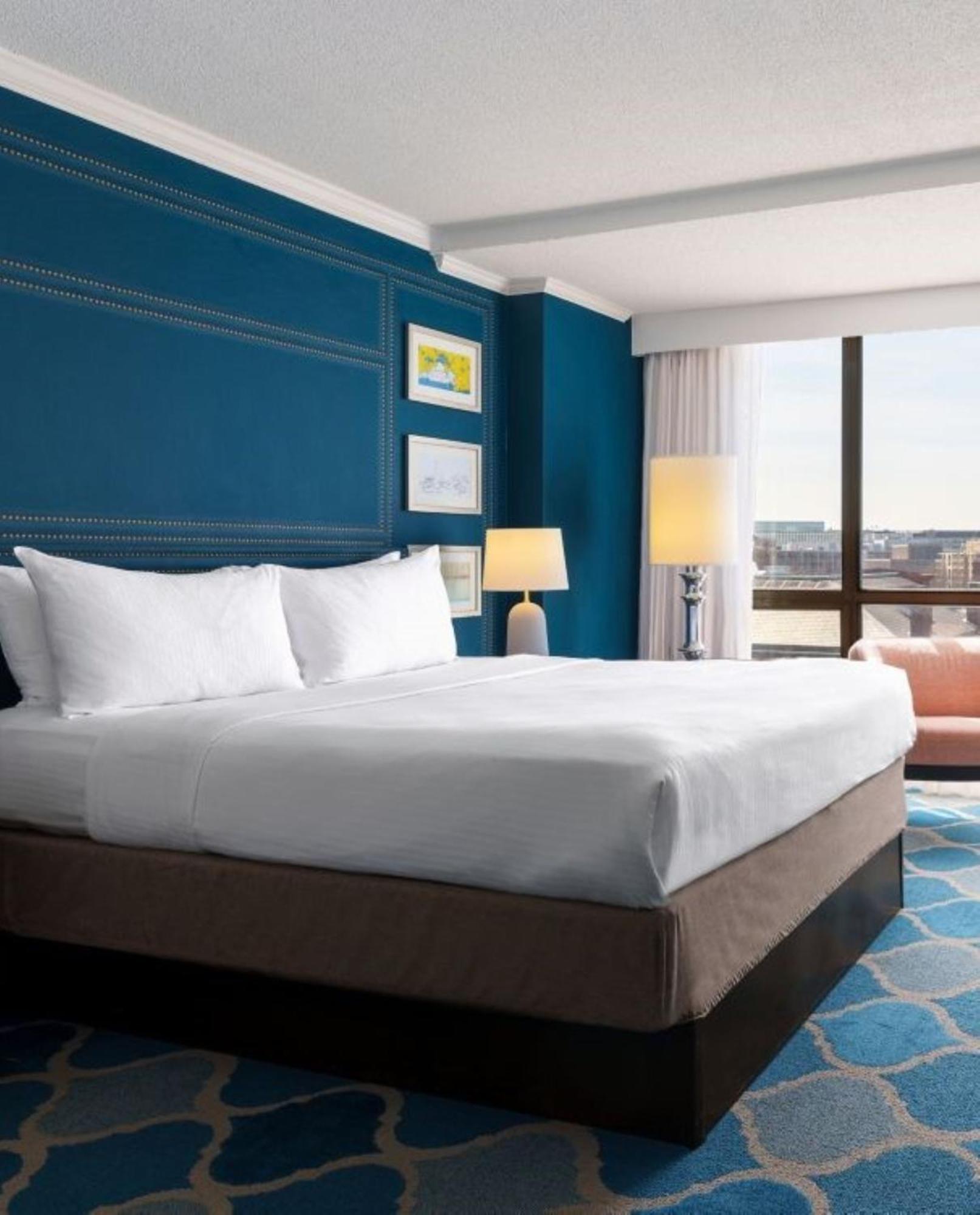 The Ven At Embassy Row, Washington, D.c., A Tribute Portfolio Washington